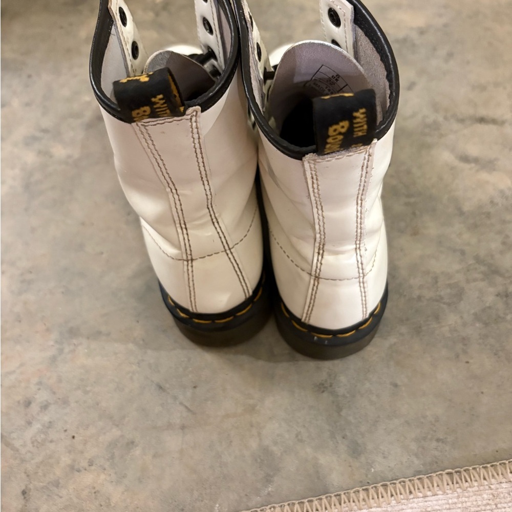 Dr. Martens White Leather Boots with Black Laces - Picture 4 of 5